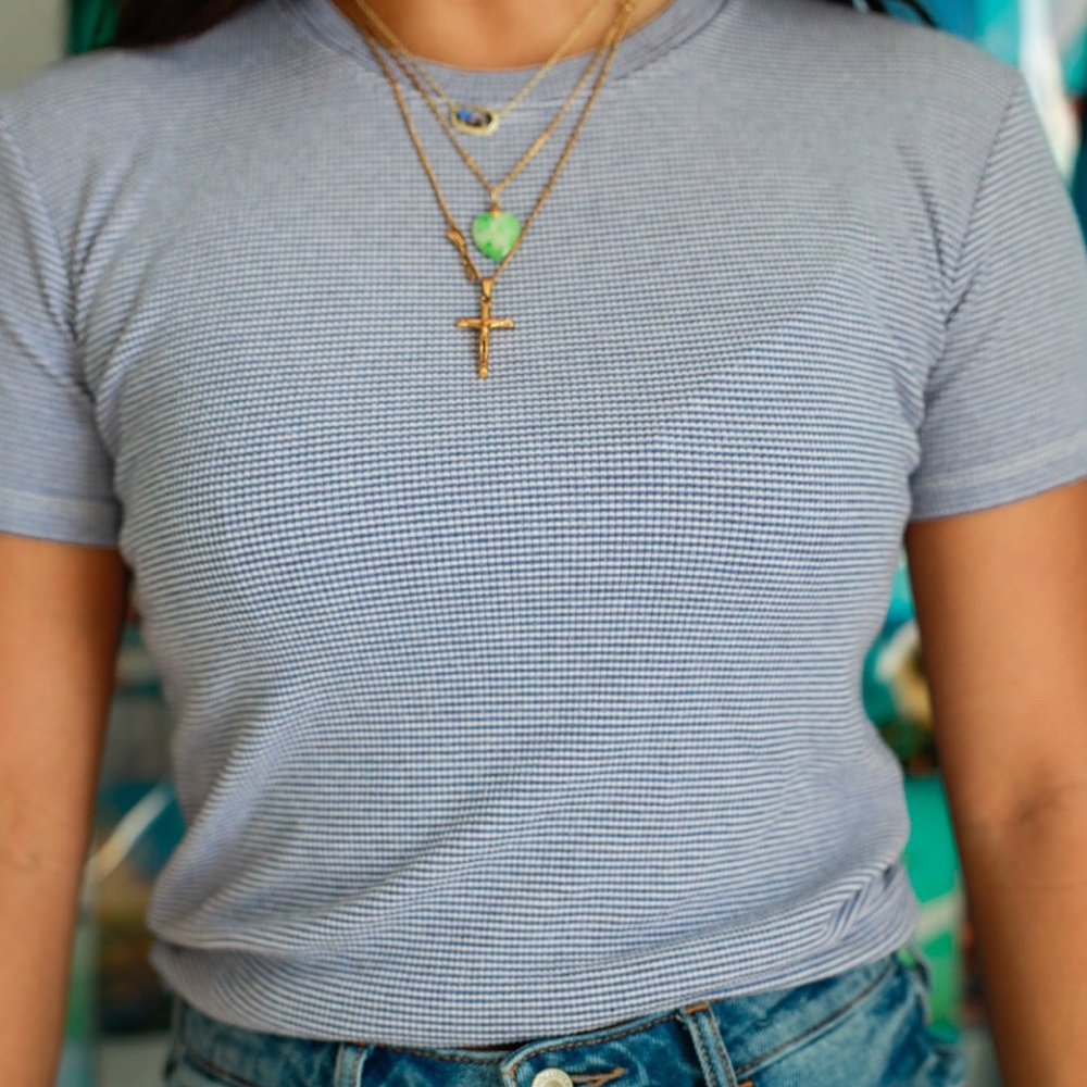 Brandy Melville Short Sleeve Crop Top